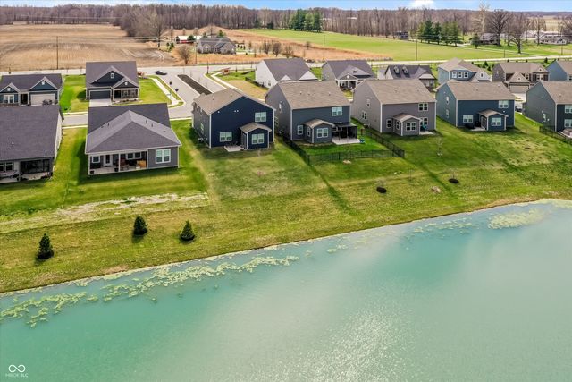 7446 Legends Way, Whitestown, IN 46075