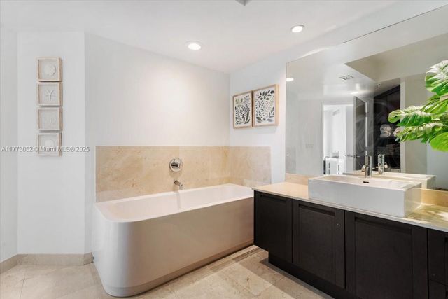 250 Sunny Isles Blvd 3-1805, Sunny Isles Beach, FL 33160