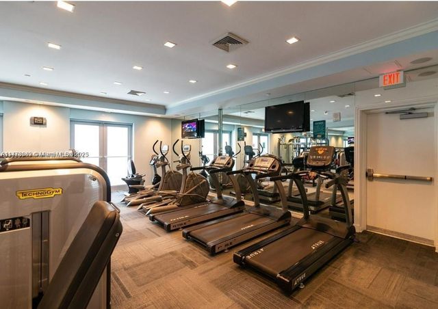 250 Sunny Isles Blvd 3-1805, Sunny Isles Beach, FL 33160