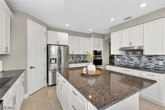 5941 Tarpon Gardens CIR 102, Cape Coral, FL 33914