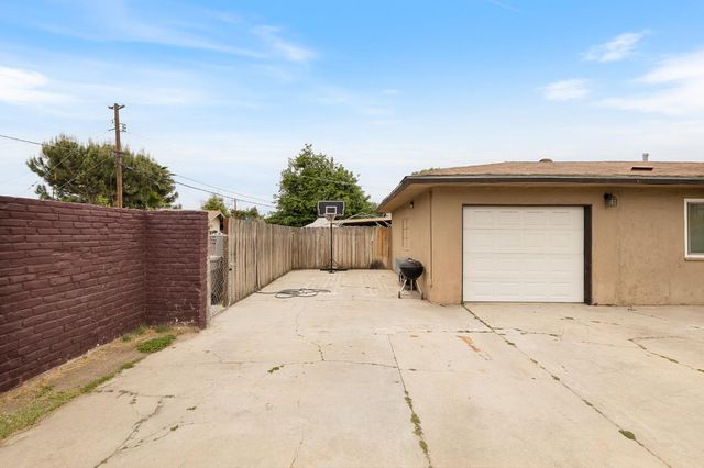 4715 E Princeton Avenue, Fresno, CA 93703