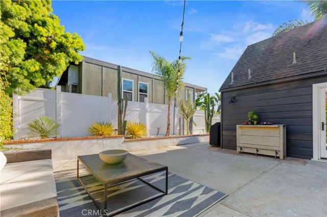 739 Manzanita Drive, Laguna Beach, CA 92651