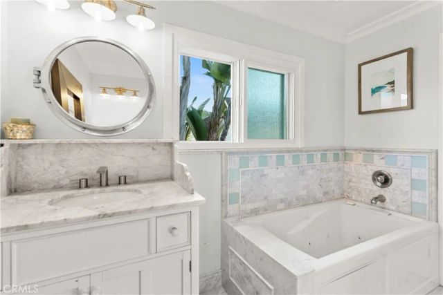 739 Manzanita Drive, Laguna Beach, CA 92651