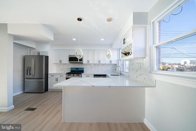 8659 FAYETTE ST, Philadelphia, PA 19150