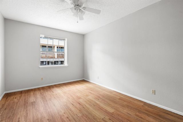 307 E 31 ST 206, Austin, TX 78705