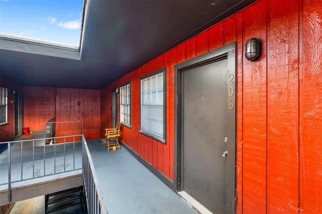 307 E 31 ST 206, Austin, TX 78705