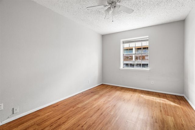 307 E 31 ST 206, Austin, TX 78705