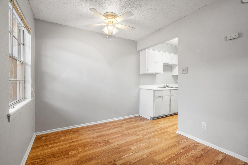 307 E 31 ST 206, Austin, TX 78705