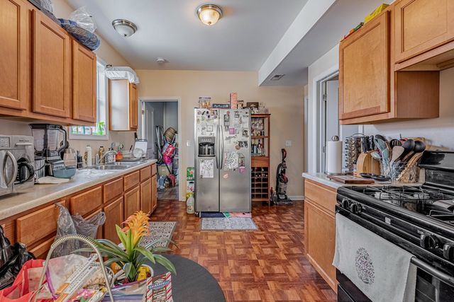 2919 S Keeley Street, Chicago, IL 60608