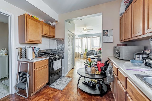 2919 S Keeley Street, Chicago, IL 60608