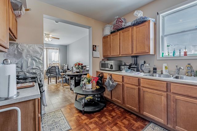 2919 S Keeley Street, Chicago, IL 60608