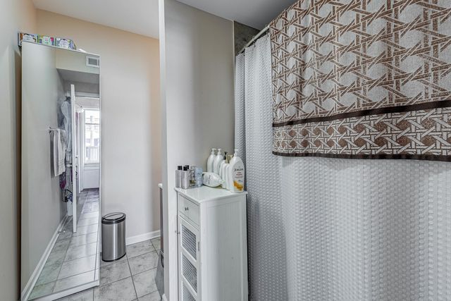 2919 S Keeley Street, Chicago, IL 60608