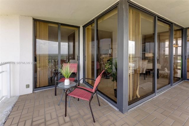 2000 Towerside Ter 1911, Miami, FL 33138