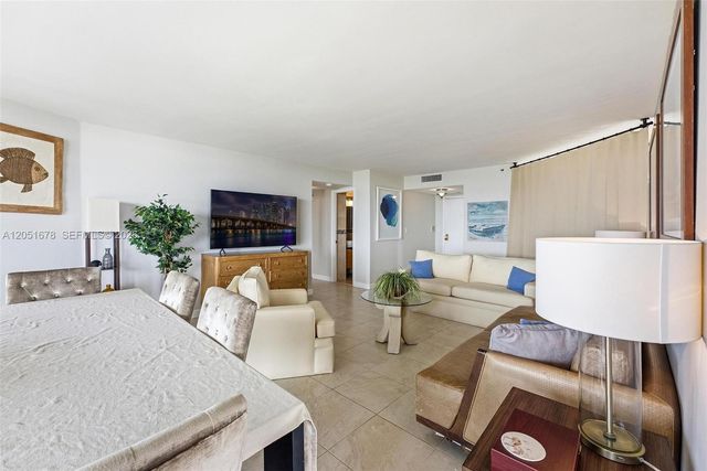 2000 Towerside Ter 1911, Miami, FL 33138