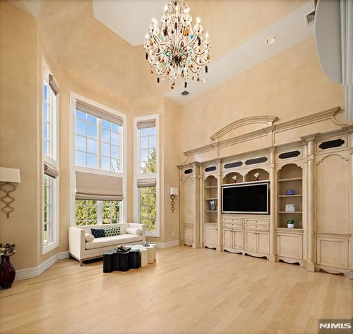 23 Hunter Ridge, Woodcliff Lake, NJ 07677
