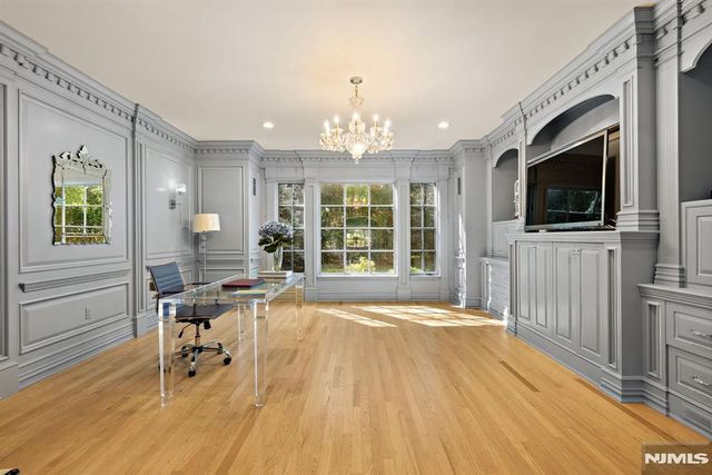 23 Hunter Ridge, Woodcliff Lake, NJ 07677