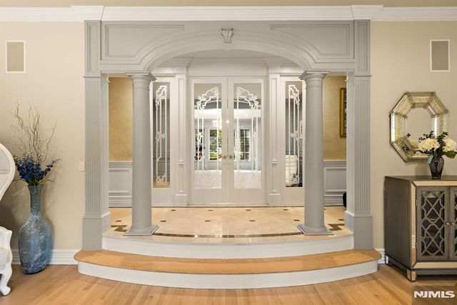 23 Hunter Ridge, Woodcliff Lake, NJ 07677