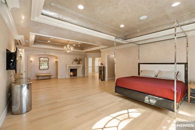 23 Hunter Ridge, Woodcliff Lake, NJ 07677