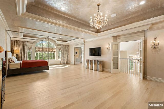 23 Hunter Ridge, Woodcliff Lake, NJ 07677