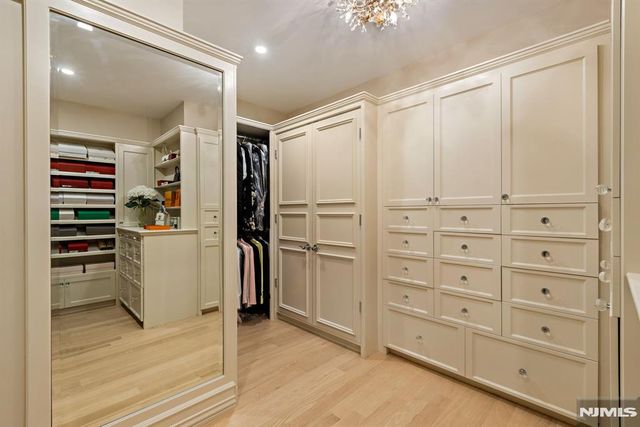 23 Hunter Ridge, Woodcliff Lake, NJ 07677