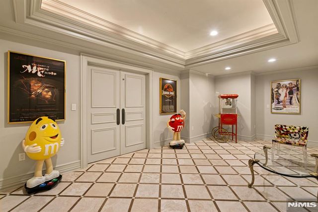 23 Hunter Ridge, Woodcliff Lake, NJ 07677