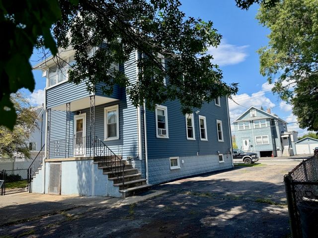 75 Bowen Ave, Medford, MA 02155