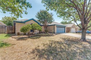 8104 Berkshire Drive, Fort Worth, TX 76137