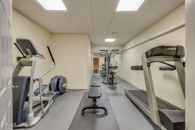 5005 Preston Park Drive, Kingsport, TN 37664