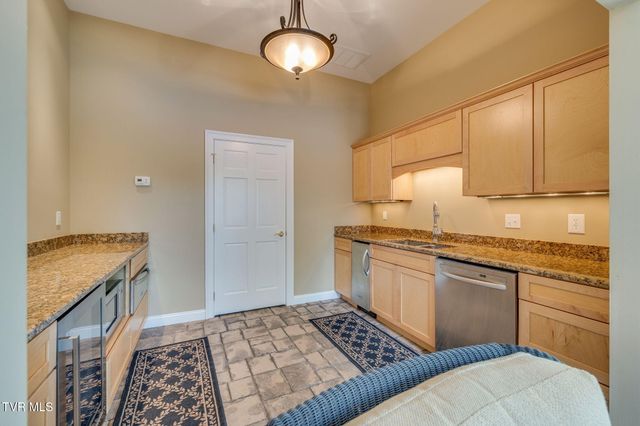 5005 Preston Park Drive, Kingsport, TN 37664