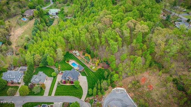 5005 Preston Park Drive, Kingsport, TN 37664