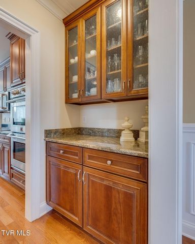 5005 Preston Park Drive, Kingsport, TN 37664