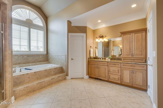 5005 Preston Park Drive, Kingsport, TN 37664