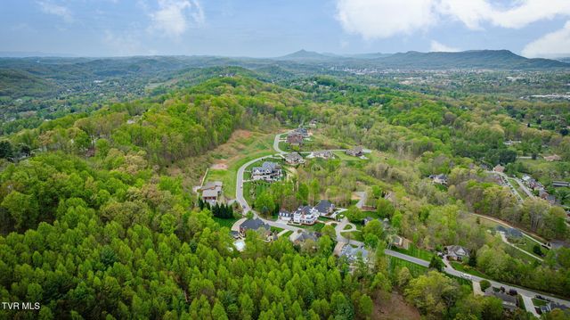 5005 Preston Park Drive, Kingsport, TN 37664