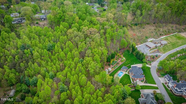 5005 Preston Park Drive, Kingsport, TN 37664