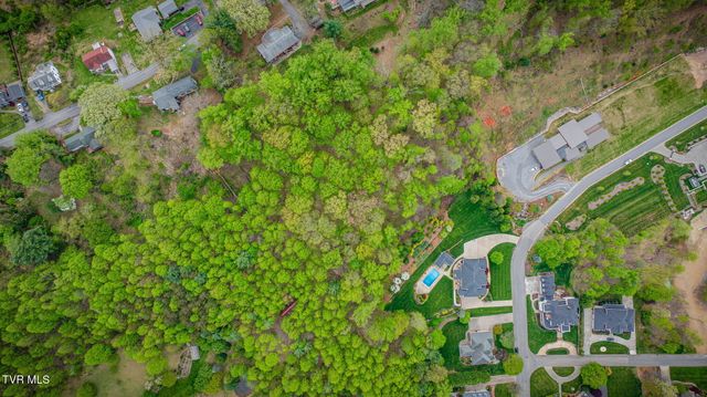 5005 Preston Park Drive, Kingsport, TN 37664