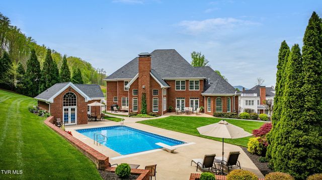 5005 Preston Park Drive, Kingsport, TN 37664