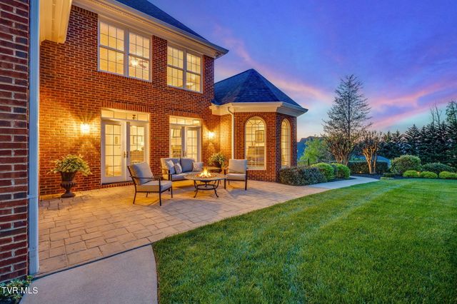 5005 Preston Park Drive, Kingsport, TN 37664