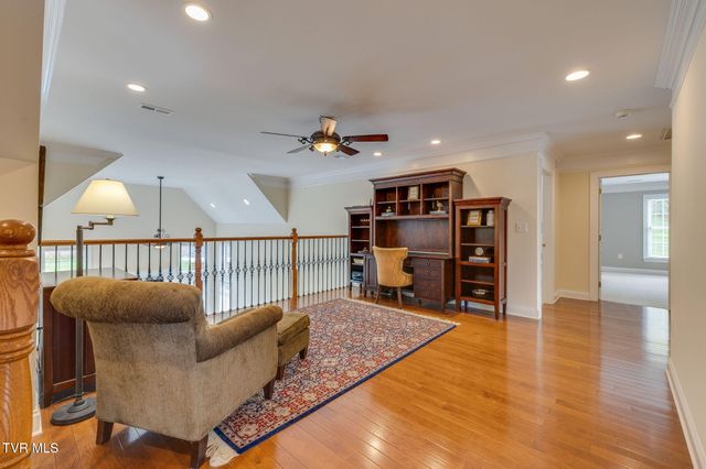 5005 Preston Park Drive, Kingsport, TN 37664