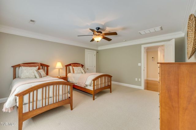 5005 Preston Park Drive, Kingsport, TN 37664