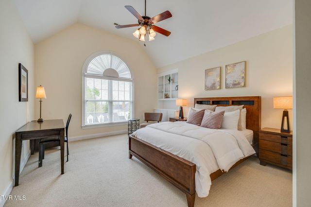 5005 Preston Park Drive, Kingsport, TN 37664