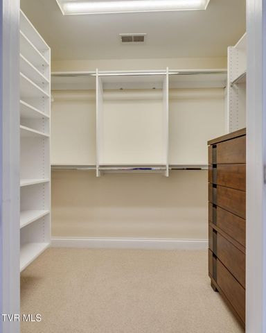 5005 Preston Park Drive, Kingsport, TN 37664