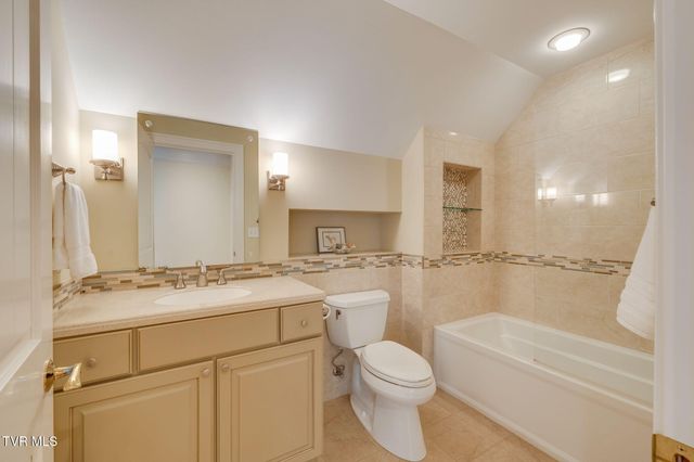 5005 Preston Park Drive, Kingsport, TN 37664