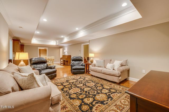 5005 Preston Park Drive, Kingsport, TN 37664