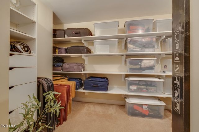 5005 Preston Park Drive, Kingsport, TN 37664