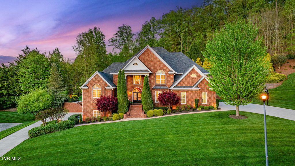 5005 Preston Park Drive, Kingsport, TN 37664