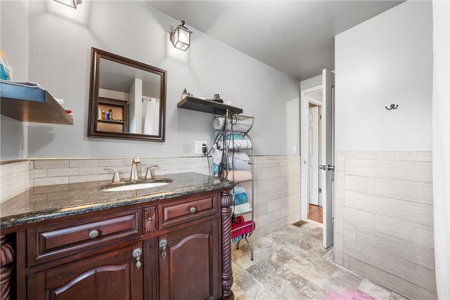 114 CR 4022, Chilton, TX 76632