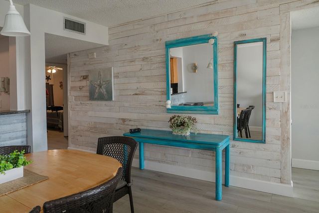 7564 BAYSHORE DRIVE 202, Treasure Island, FL 33706