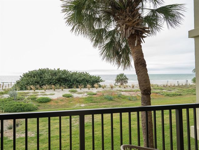 7564 BAYSHORE DRIVE 202, Treasure Island, FL 33706