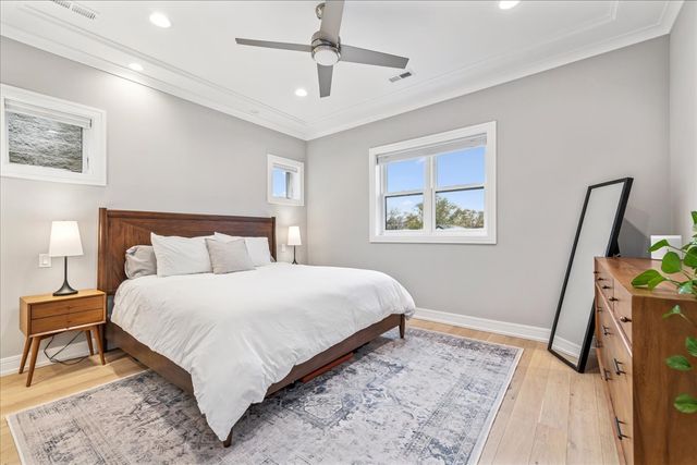 1922 W Belmont Avenue 3, Chicago, IL 60657