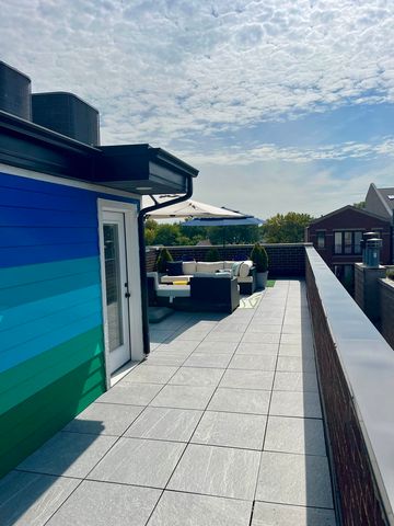 1922 W Belmont Avenue 3, Chicago, IL 60657